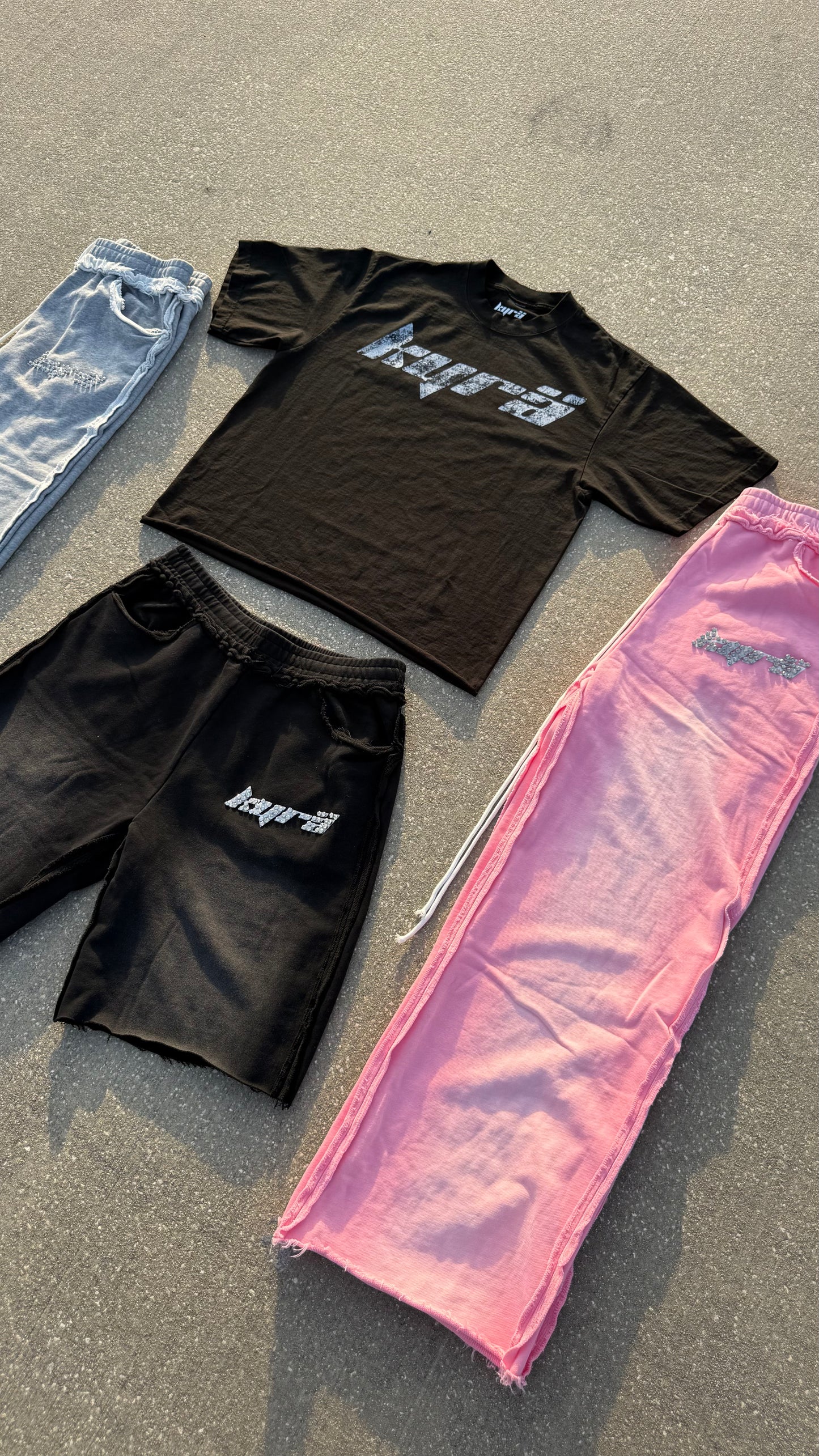 DIAMOND SHORTS (BLACK)